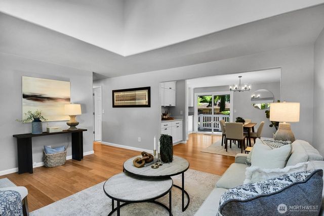 12117 NE 143rd Place, Kirkland, WA 98034