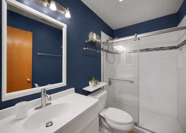 1009 E 61st Street, Chicago, IL 60637