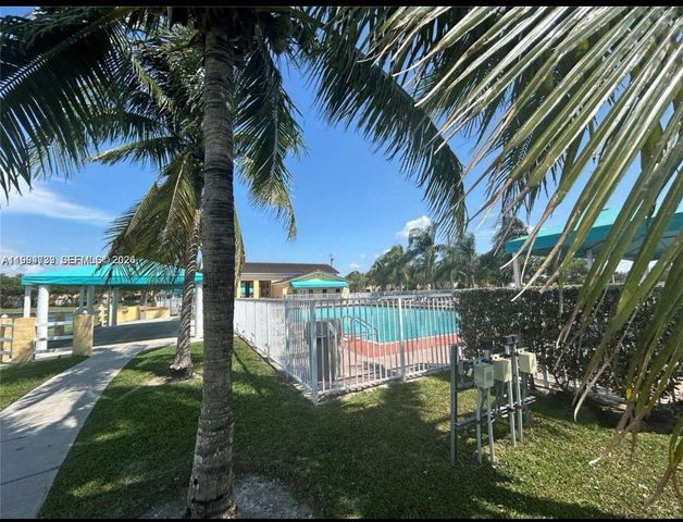 1656 SE 29th Ct 107, Homestead, FL 33035