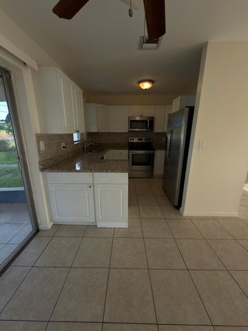 510 Elizabeth Road, Lake Worth, FL 33461