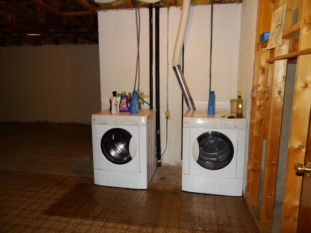 10433 W UNIVERSITY CT., Wichita, KS 67209