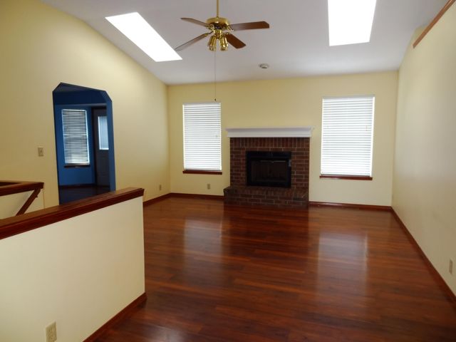 10433 W UNIVERSITY CT., Wichita, KS 67209