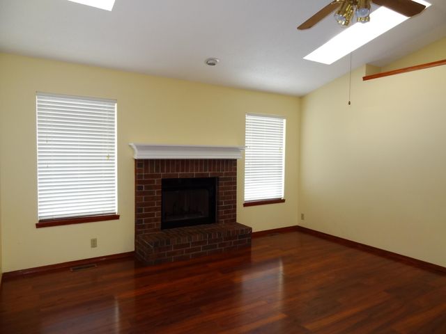 10433 W UNIVERSITY CT., Wichita, KS 67209