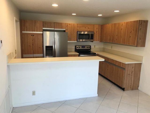 7785 W Stanway Place W, Boca Raton, FL 33433