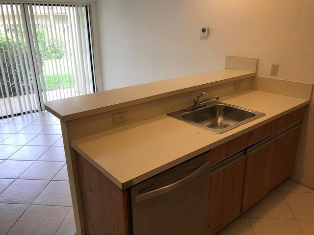 7785 W Stanway Place W, Boca Raton, FL 33433