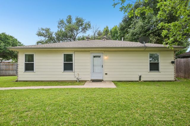 10404 Maria Drive, Fort Worth, TX 76108