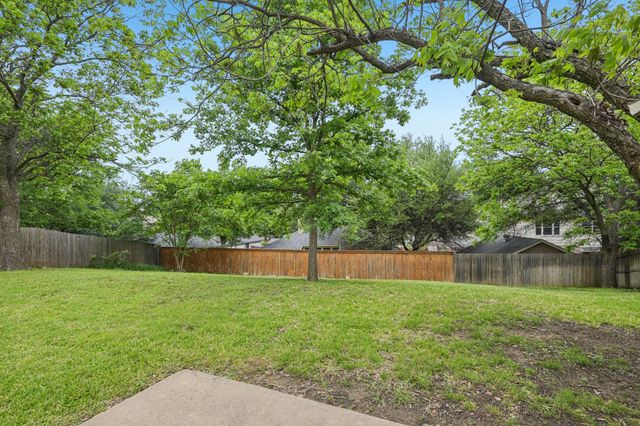 10404 Maria Drive, Fort Worth, TX 76108