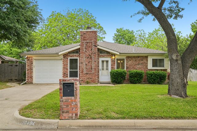10404 Maria Drive, Fort Worth, TX 76108