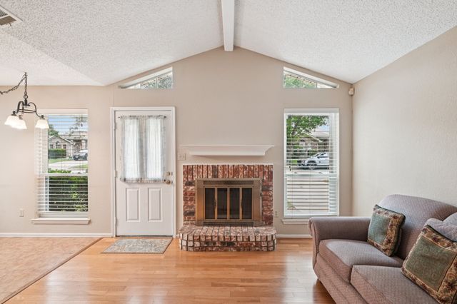 10404 Maria Drive, Fort Worth, TX 76108