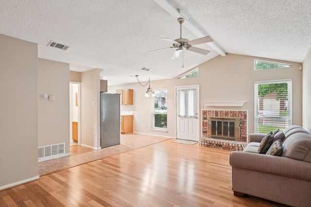 10404 Maria Drive, Fort Worth, TX 76108