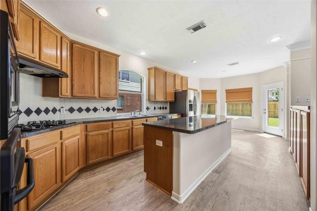 5727 Candlecreek Drive, Richmond, TX 77469