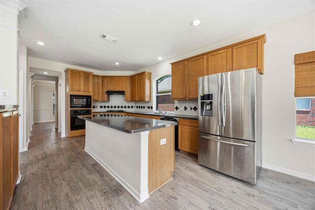 5727 Candlecreek Drive, Richmond, TX 77469