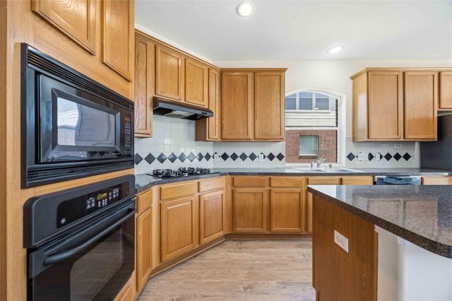 5727 Candlecreek Drive, Richmond, TX 77469