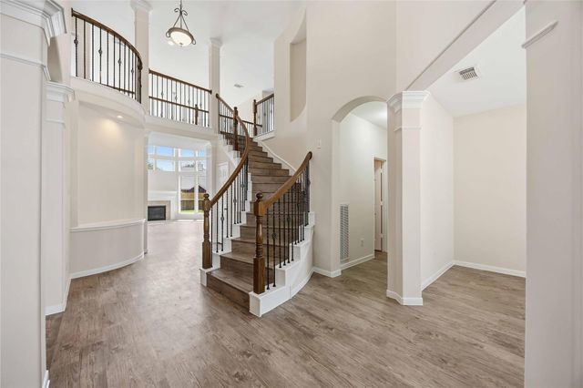 5727 Candlecreek Drive, Richmond, TX 77469