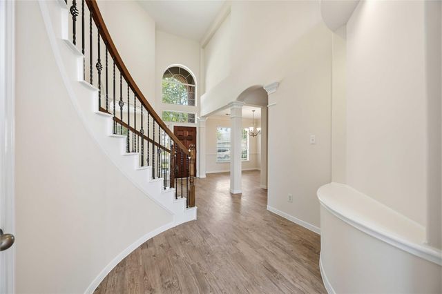 5727 Candlecreek Drive, Richmond, TX 77469