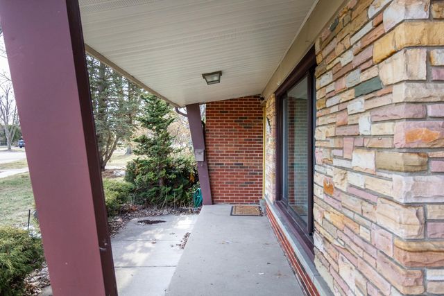 8729 Kidley Drive Drive, Sterling Heights, MI 48314