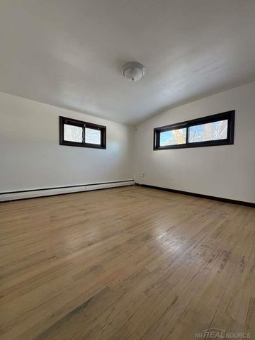 8729 Kidley Drive Drive, Sterling Heights, MI 48314