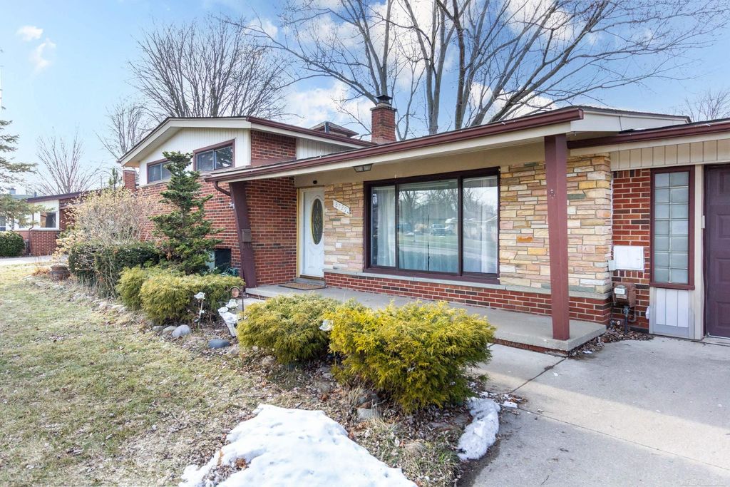 8729 Kidley Drive Drive, Sterling Heights, MI 48314