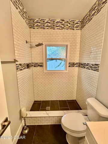 1625 Chouteau Avenue, Baxter Springs, KS 66713