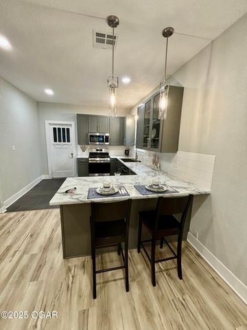 1625 Chouteau Avenue, Baxter Springs, KS 66713