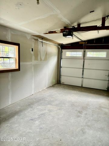 1625 Chouteau Avenue, Baxter Springs, KS 66713