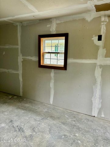 1625 Chouteau Avenue, Baxter Springs, KS 66713