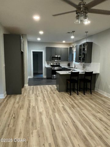 1625 Chouteau Avenue, Baxter Springs, KS 66713