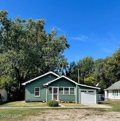 1625 Chouteau Avenue, Baxter Springs, KS 66713