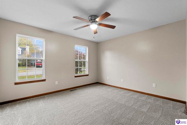 832 Edgebrook Drive, Vine Grove, KY 40175