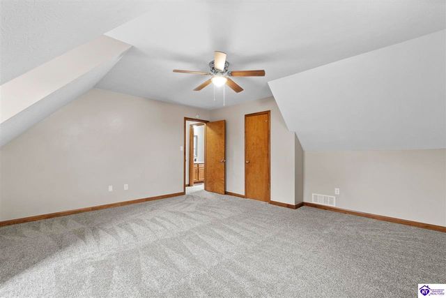 832 Edgebrook Drive, Vine Grove, KY 40175