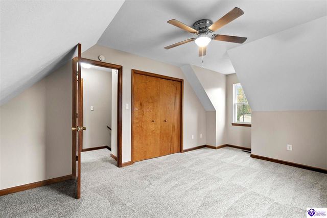 832 Edgebrook Drive, Vine Grove, KY 40175