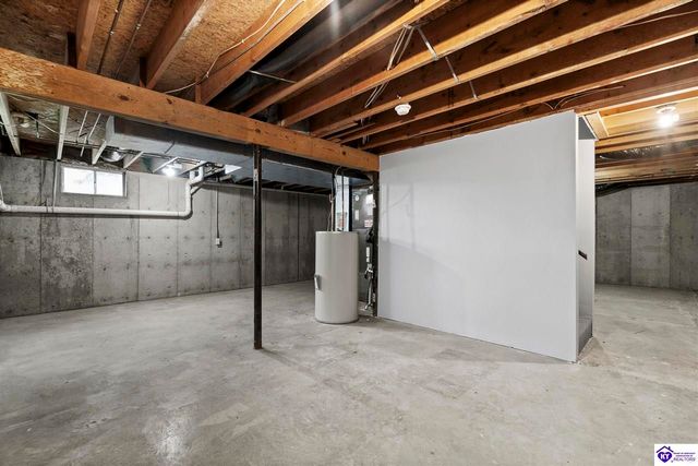 832 Edgebrook Drive, Vine Grove, KY 40175