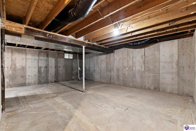 832 Edgebrook Drive, Vine Grove, KY 40175