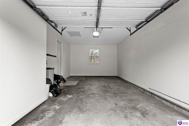 832 Edgebrook Drive, Vine Grove, KY 40175