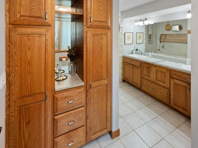 20025 Jeffrey Avenue N, Forest Lake, MN 55025