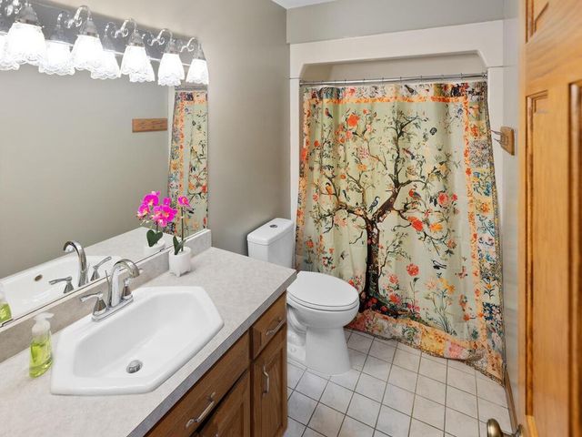 20025 Jeffrey Avenue N, Forest Lake, MN 55025