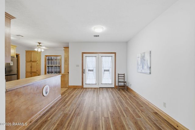 21259 Highway 101, Iowa, LA 70647