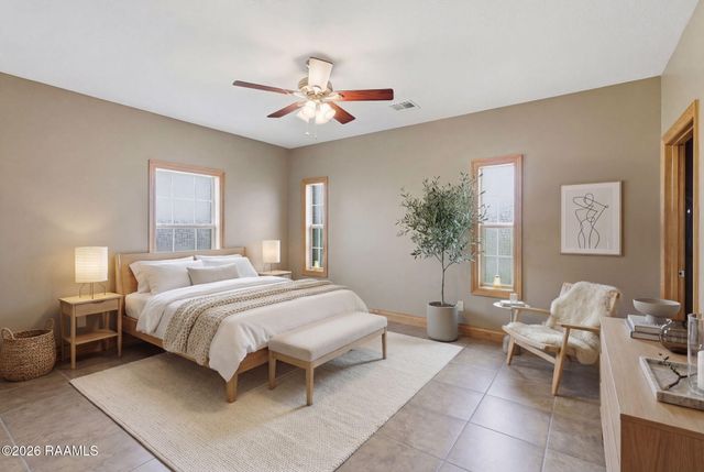 21259 Highway 101, Iowa, LA 70647