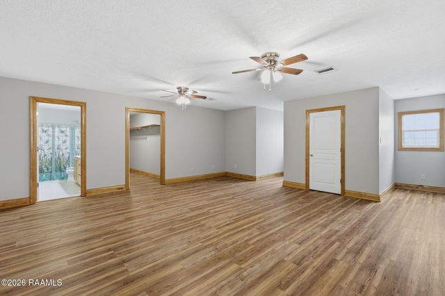 21259 Highway 101, Iowa, LA 70647