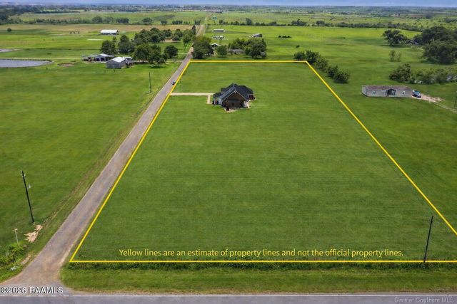 21259 Highway 101, Iowa, LA 70647