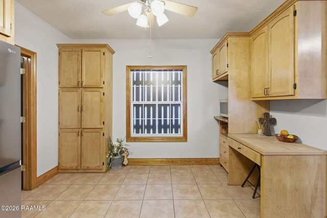 21259 Highway 101, Iowa, LA 70647