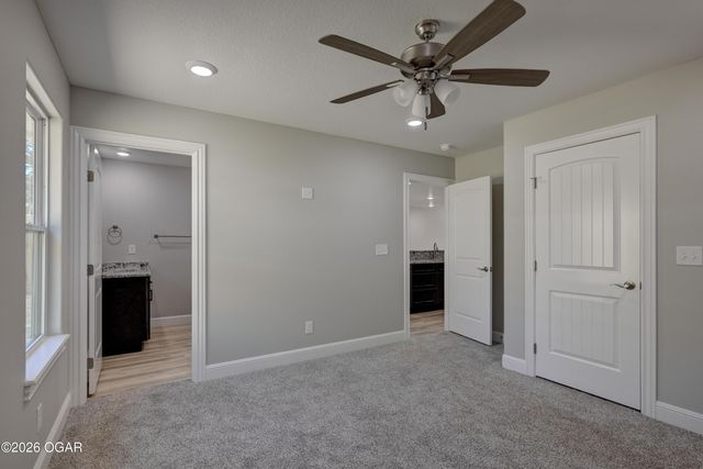 421 Wolfe Drive, Duenweg, MO 64841