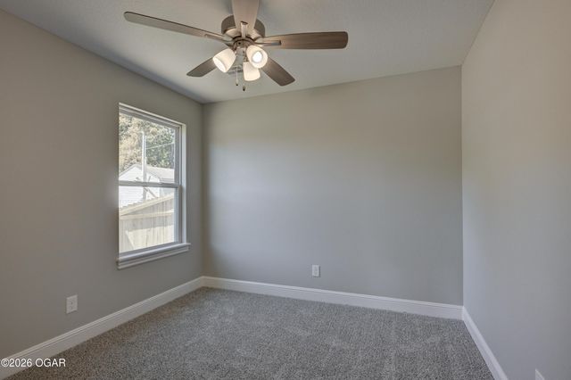 421 Wolfe Drive, Duenweg, MO 64841