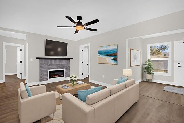 821 PINEDALE AVENUE, Orlando, FL 32808