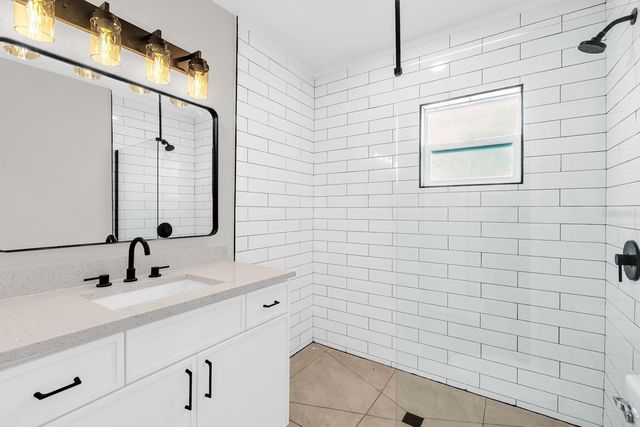 821 PINEDALE AVENUE, Orlando, FL 32808