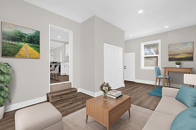 821 PINEDALE AVENUE, Orlando, FL 32808