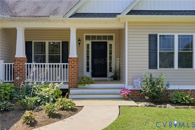 153 Beagle Run Dr, Bumpass, VA 23024