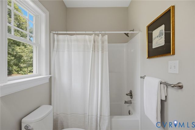 153 Beagle Run Dr, Bumpass, VA 23024