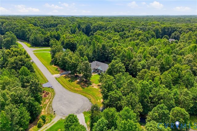 153 Beagle Run Dr, Bumpass, VA 23024