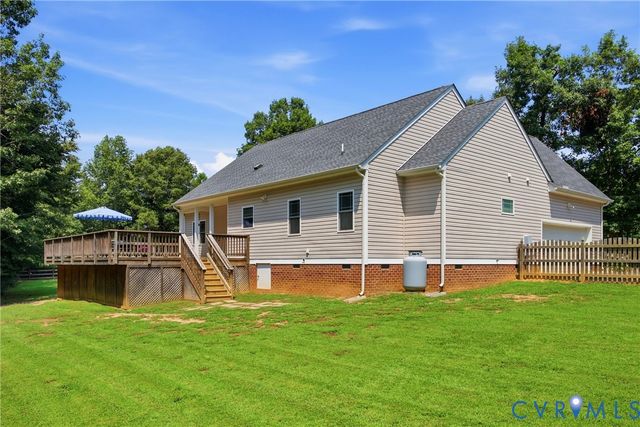 153 Beagle Run Dr, Bumpass, VA 23024